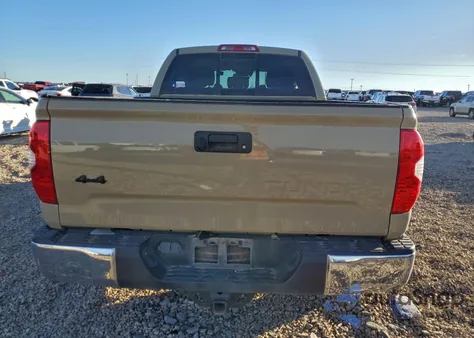 2019 Toyota Tundra Double Cab Sr z USA, uszkodzony, nr VIN 5TFUW5F16KX849699